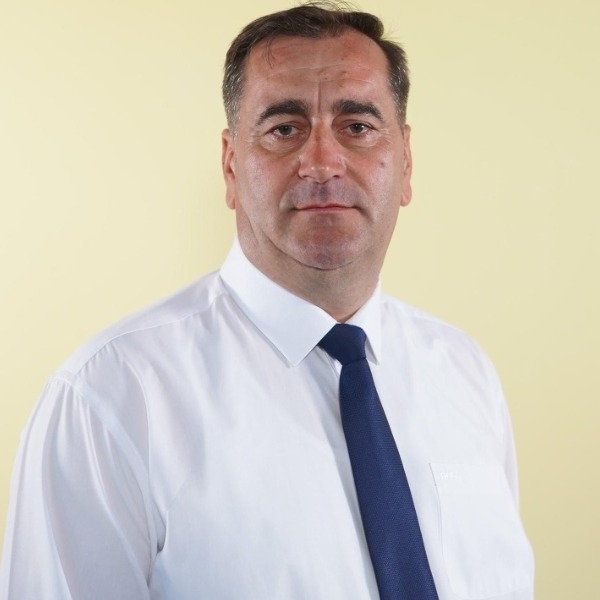 Viziune de Primar :  Pavăl Vasile, primarul orașului Roznov , județul Neamț