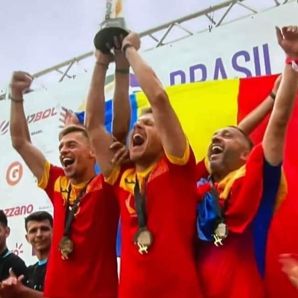 Naționala României e campioană mondială la padbol. Victorie în set decisiv în finala cu Uruguay!