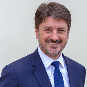 Adrian Teban, Președintele Asociației Orașelor din România și primarul orașului Cugir despre cum vrea AOR să sprijine orașele mici și mijlocii în acccesarea fondurilor europene