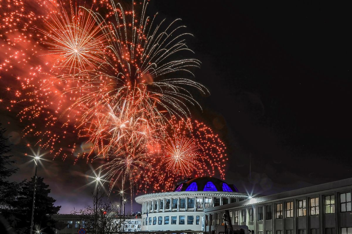Trust FireWorks: Focuri de artificii și soluții pirotehnice profesionale pentru sărbătorile de iarnă!