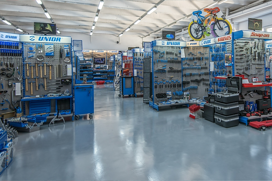 Ghidul sculelor profesionale pentru sectorul public. Tot ce trebuie să știți înainte de a achiziționa o sculă profesională. Sfaturi utile de la reprezentanții Unior Tepid