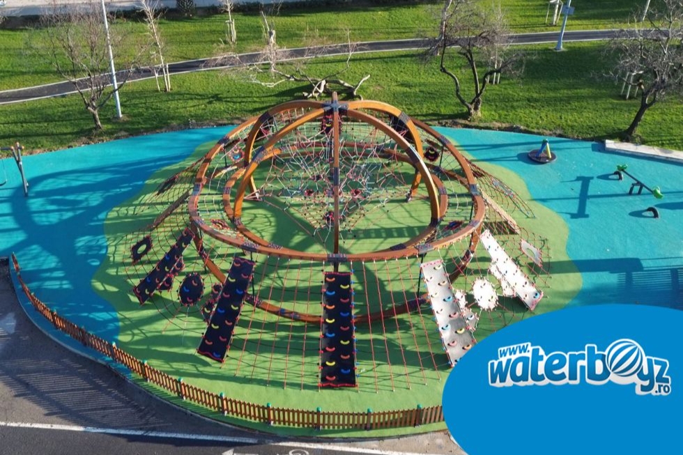 Top accesorii pentru amenajarea locurilor de joacă exterioare pentru copii