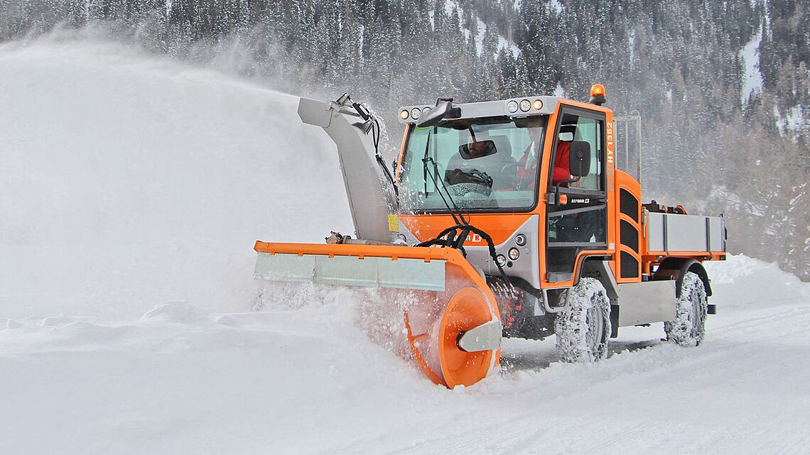 Boki REFORM - vehiculul multifuncțional, polivalent și versatil care satisface toate așteptările municipalităților, în orice aplicație și în orice sezon