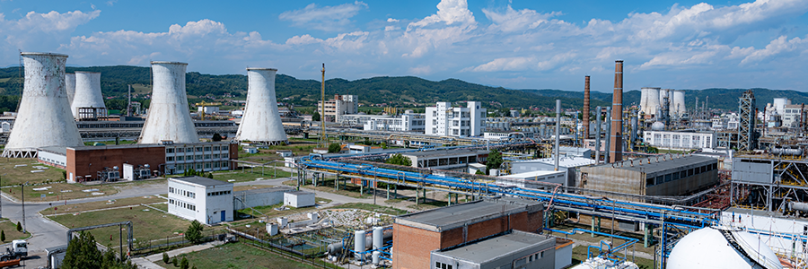 Combinatele Chimcomplex produc în România dezinfectanți  recomandați de Organizația Mondială a Sănătății în lupta împotriva COVID-19