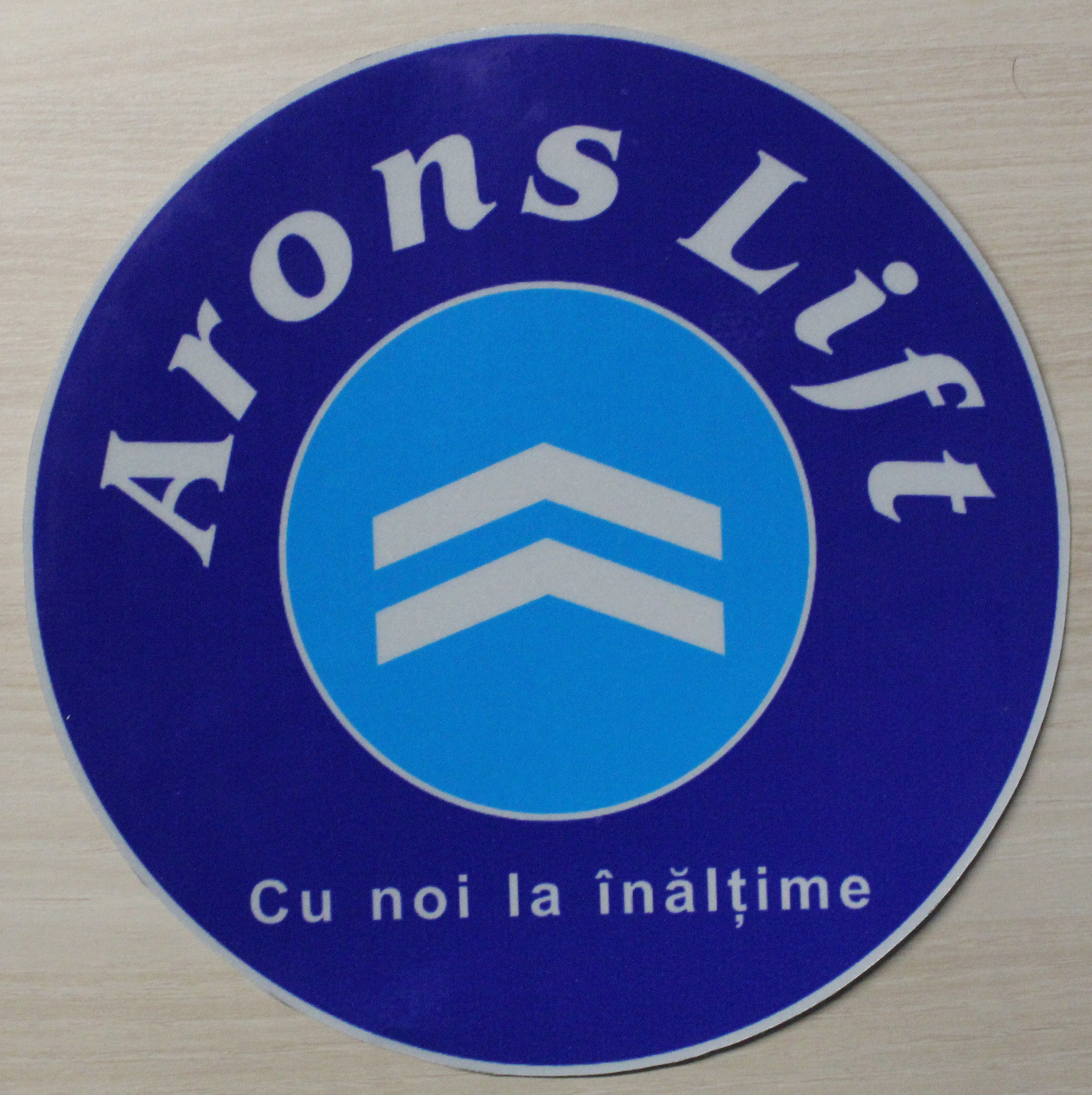 ARONS LIFT