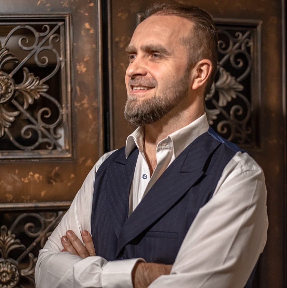 MIHAI E VALERIU I.I.