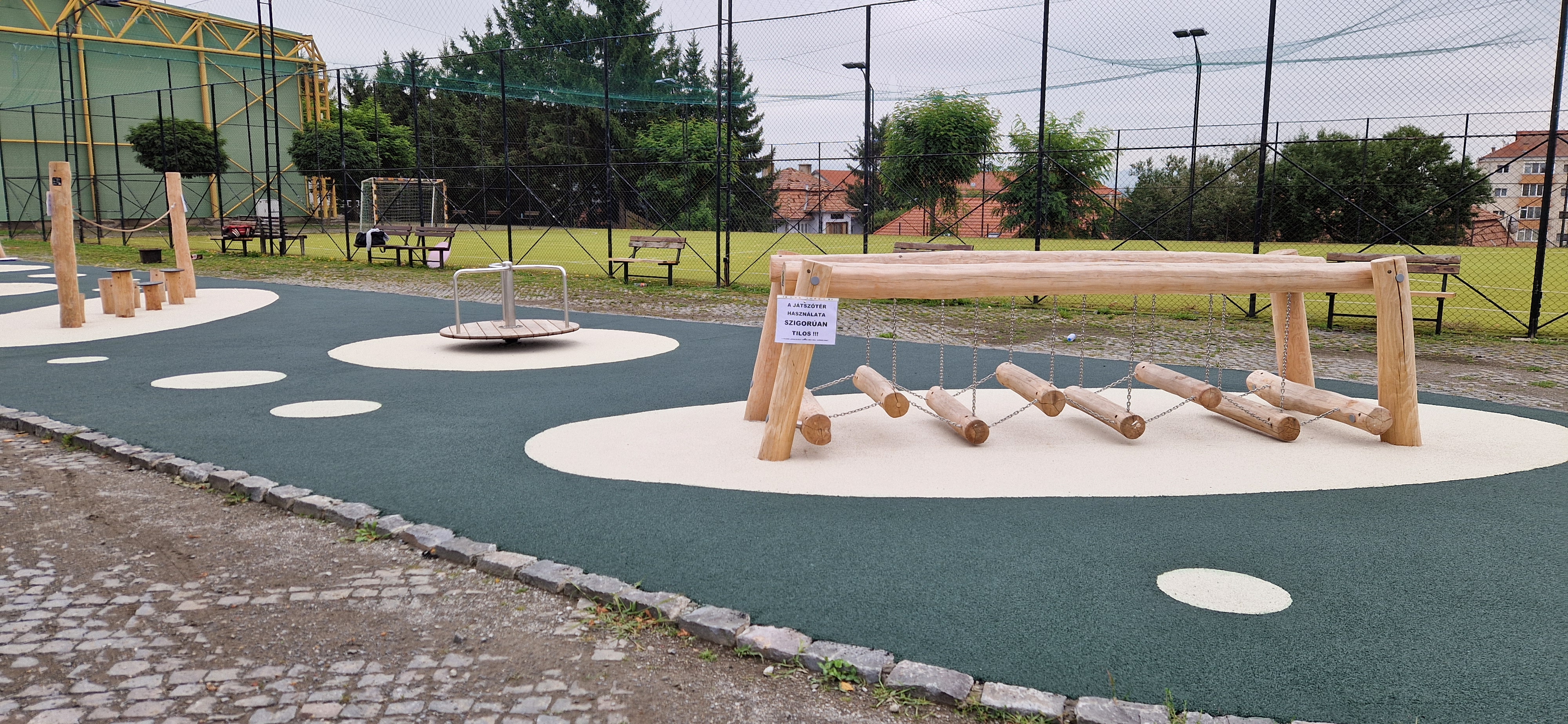 Spatiu joaca exterior Remetea_Harghita (4).jpg