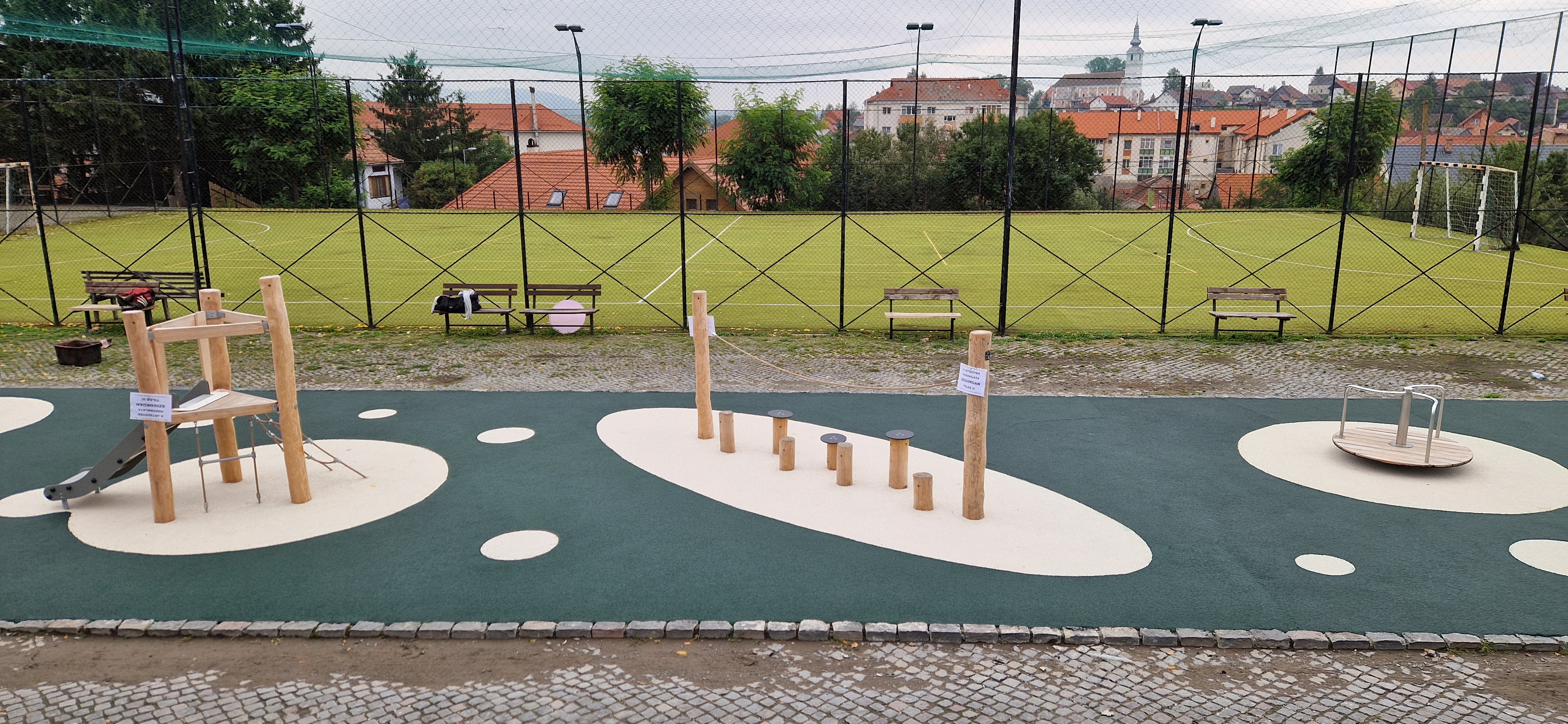 Spatiu joaca exterior Remetea_Harghita (6).jpg