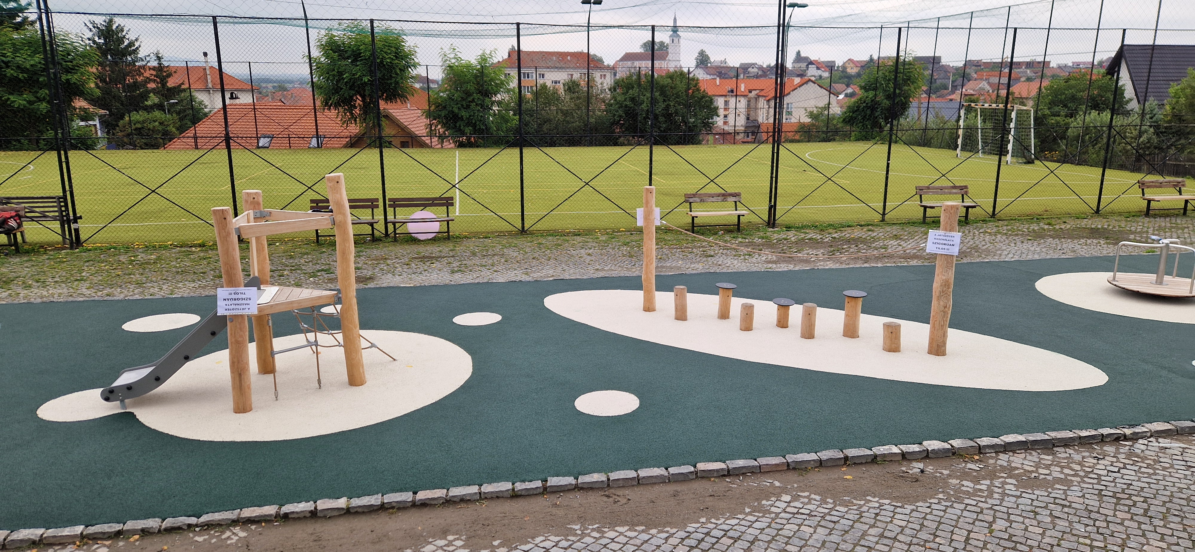 Spatiu joaca exterior Remetea_Harghita (10).jpg