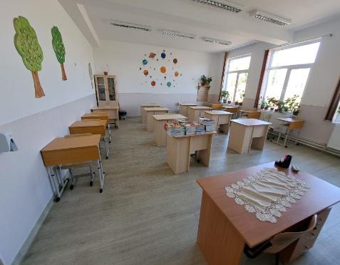 Dotarecumobilier-materialedidacticeaȘcoliiSlobozia.jpg