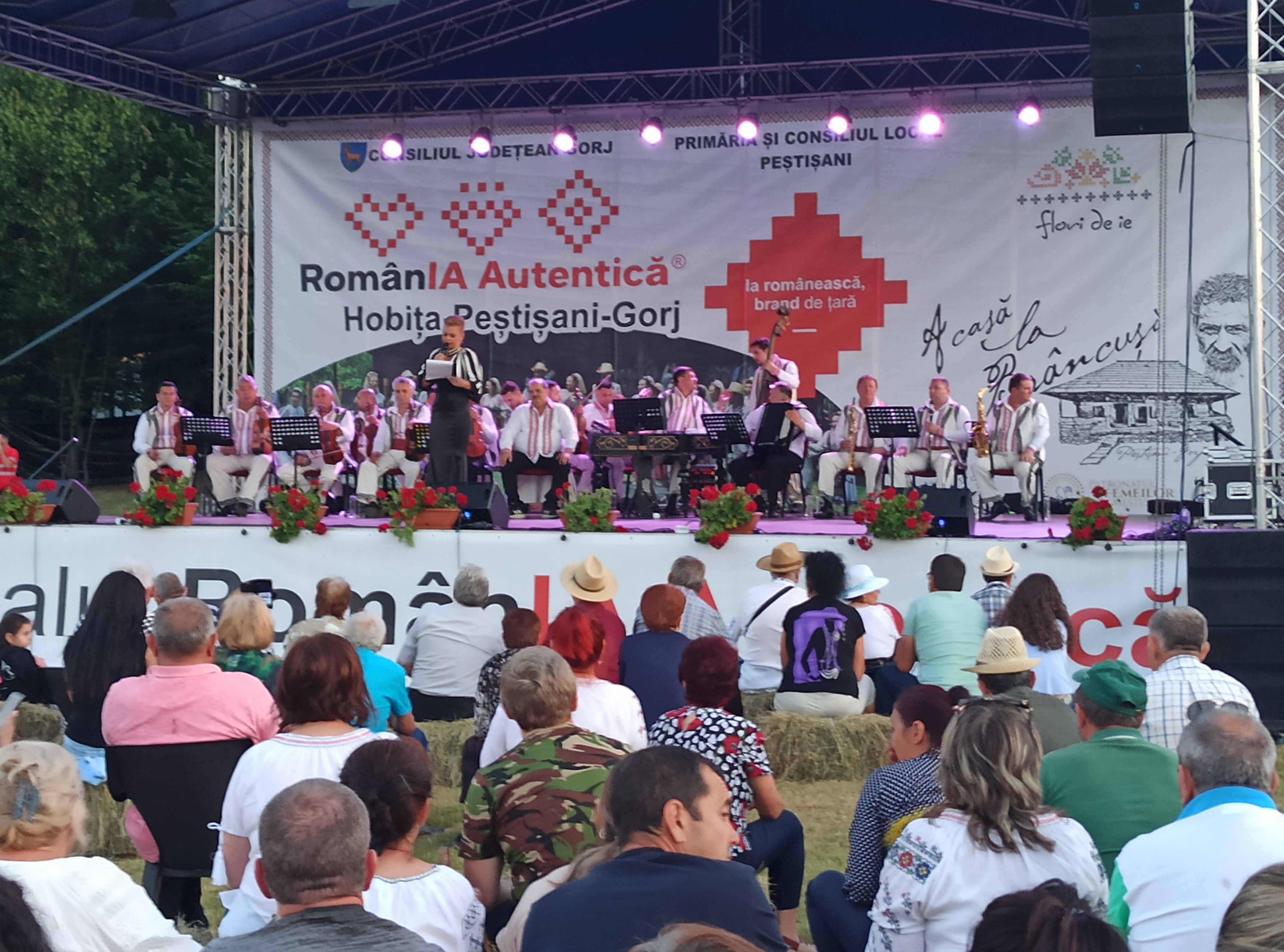 FestivalulRomaniaAutentica.jpg