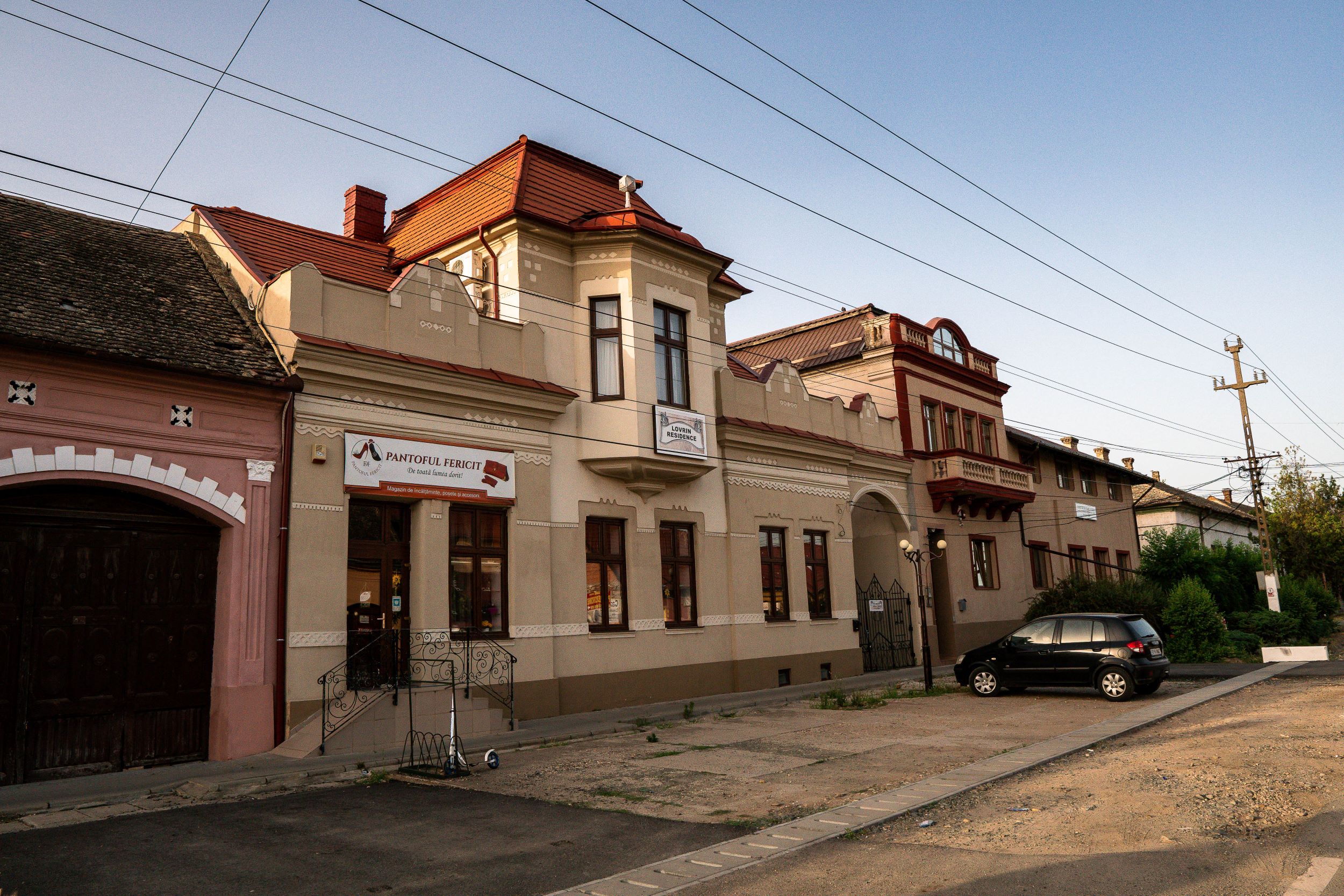 PensiuneaLovrinresidence.jpg