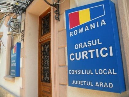 Primaria-Curtici.jpg