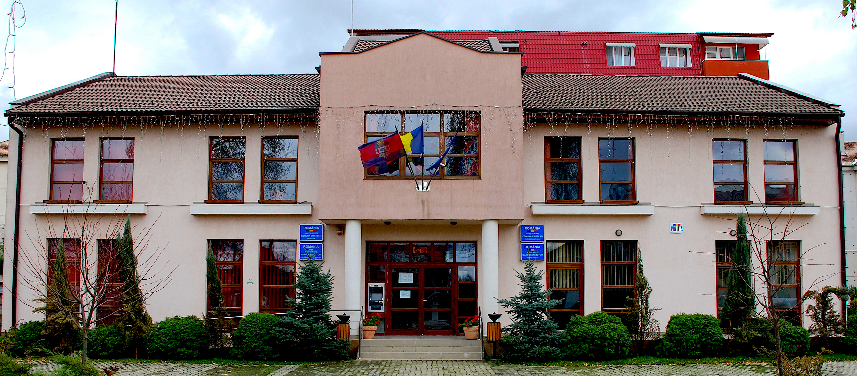 PrimăriacomuneiCristești.jpg