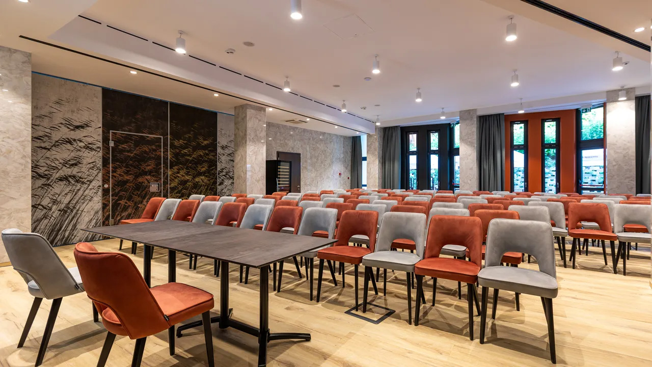 hotel-crystal-galleryhotel-crystal-sovata_meeting-rooms6-1.jpg
