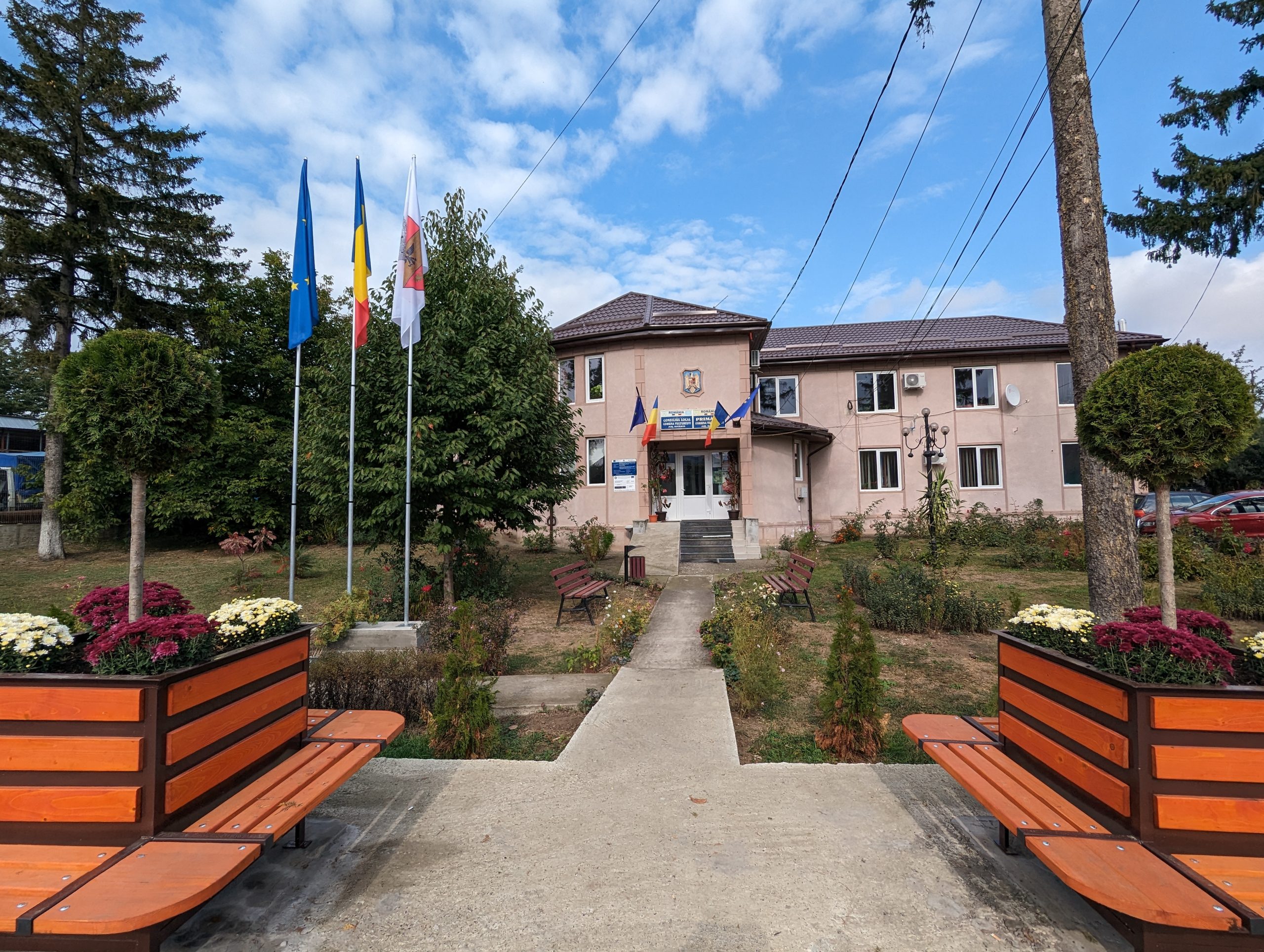 DOTAREA CU MOBILIER, MATERIALE DIDACTICE ȘI ECHIPAMENTE DIGITALE A UNITĂȚILOR DE ÎNVĂȚĂMÂNT PREUNIVERSITAR ȘI A  UNITĂȚILOR CONEXE