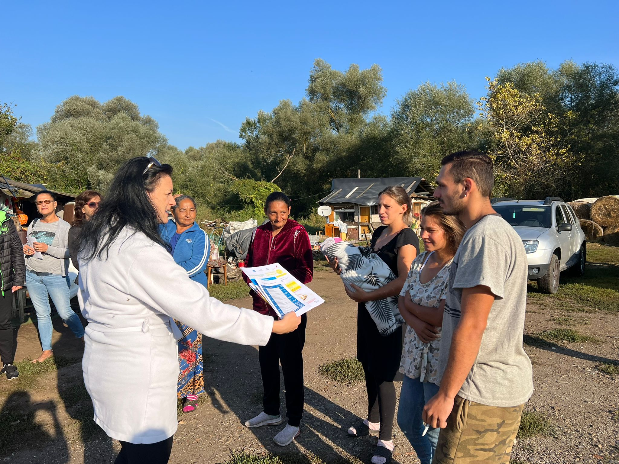 Reprezentanții Primăriei Deva și ai Direcţiei de Sănătate Publică Hunedoara continuă acțiunile de informare și consiliere pe teme de sănătate în comunitatea romă