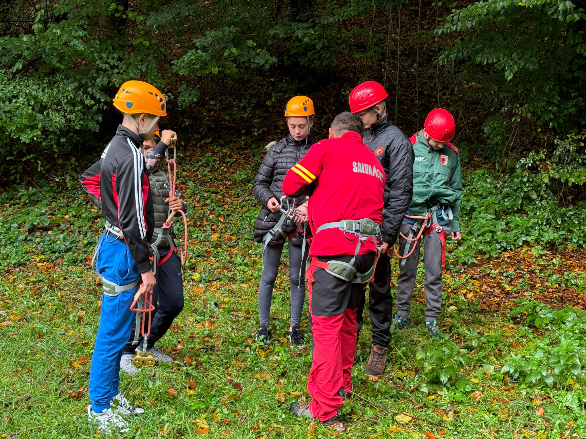 A VIII-a ediție a taberei de sporturi montane pentru elevii Liceului Special pentru Deficienți de Vedere