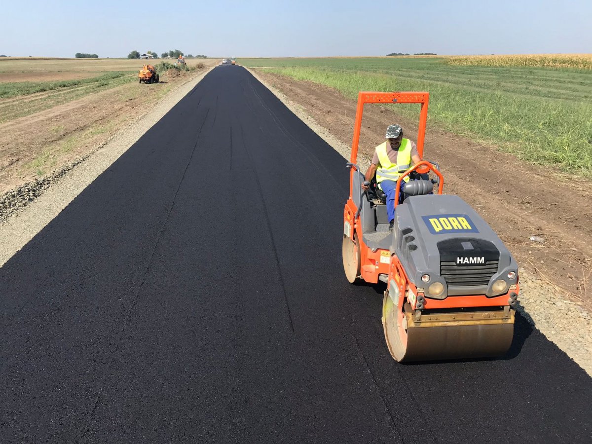 Iustin Cionca: „Proiect arădean de modernizare a drumurilor județene, dat ca exemplu la Bruxelles!”