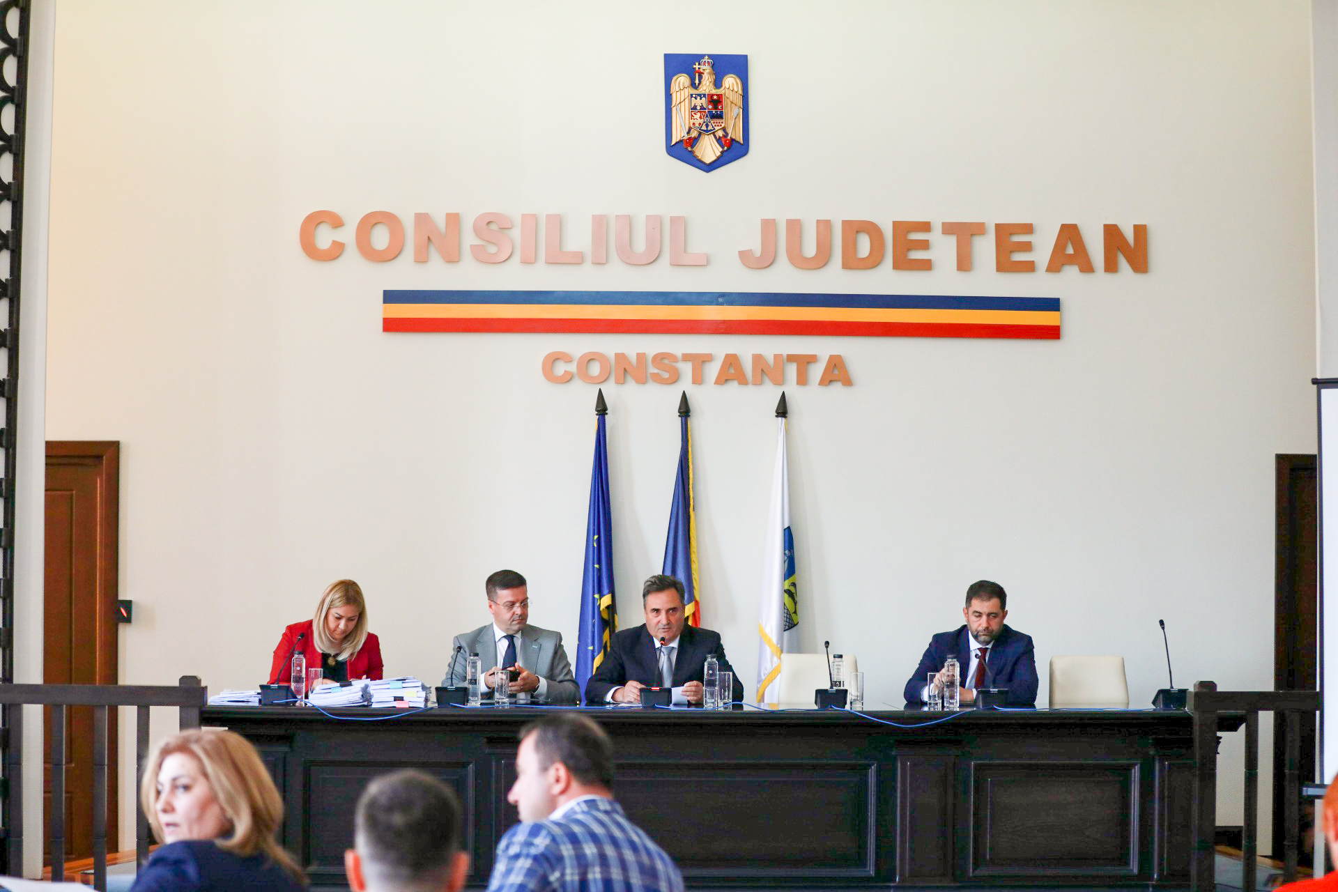Consilierii judeţeni s-au reunit astăzi, 21 septembrie 2022, în şedinţă ordinară, pentru a dezbate şi vota cele 43 de proiecte de hotărâre aflate pe ordinea de zi