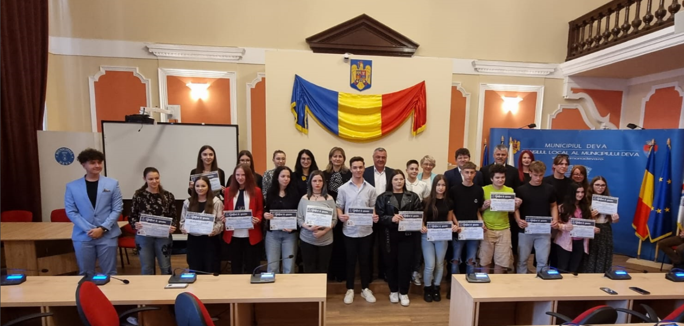 Copiii din Deva au de astăzi o ,,Voce” a lor!