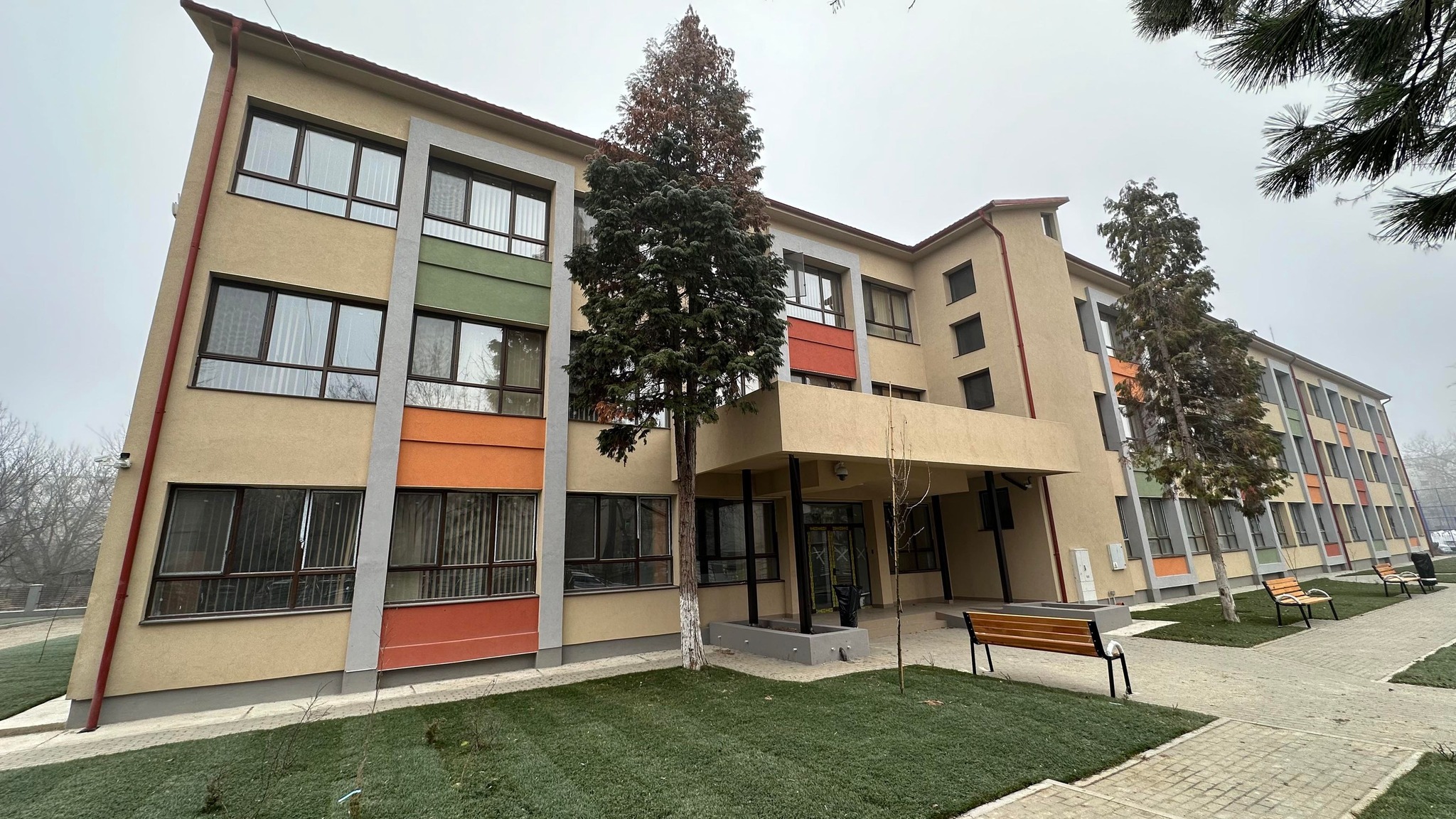 Veste bună: Lucrările de modernizare a Școlii Gimnaziale ,,Andrei Șaguna” Deva s-au finalizat!