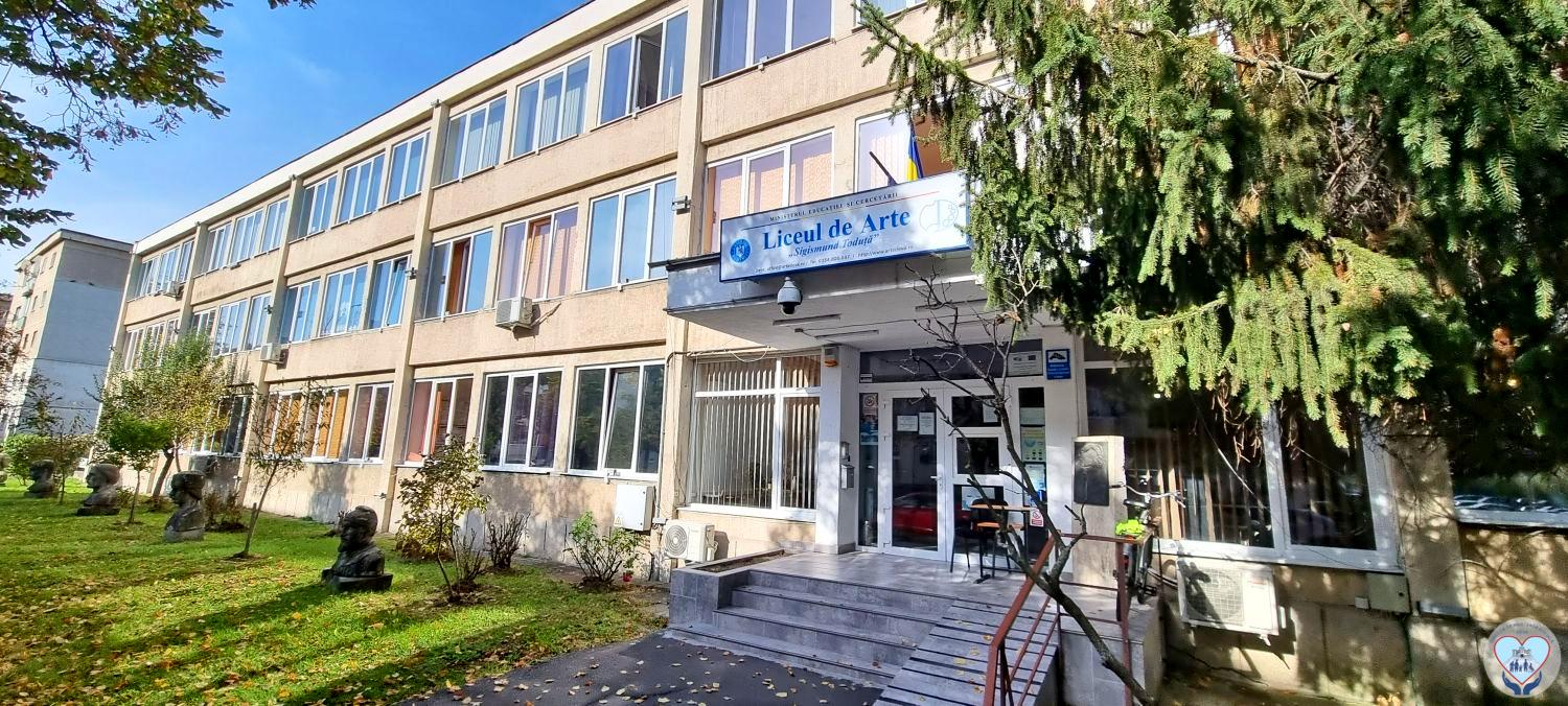 Echipamente pentru dotarea cabinetelor medicale școlare