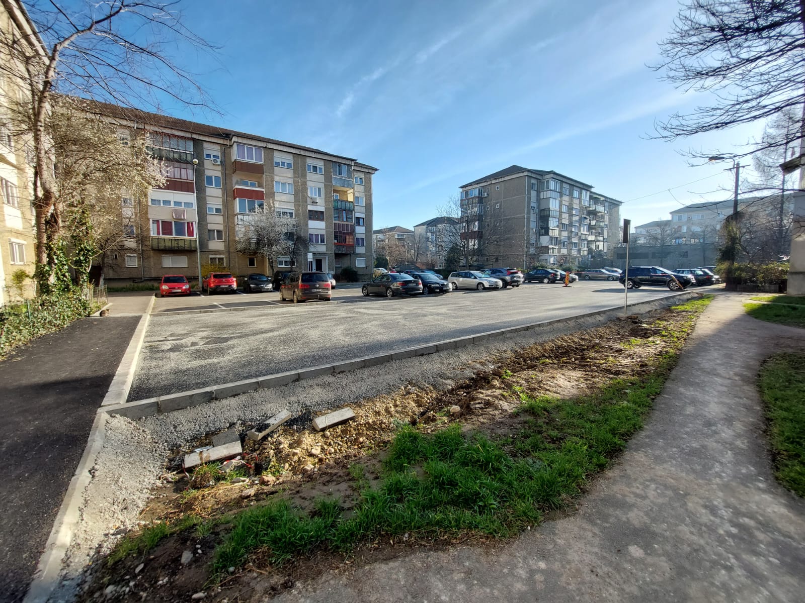 Noi locuri de parcare amenajate pe străzile Cazaban și  Ardealului