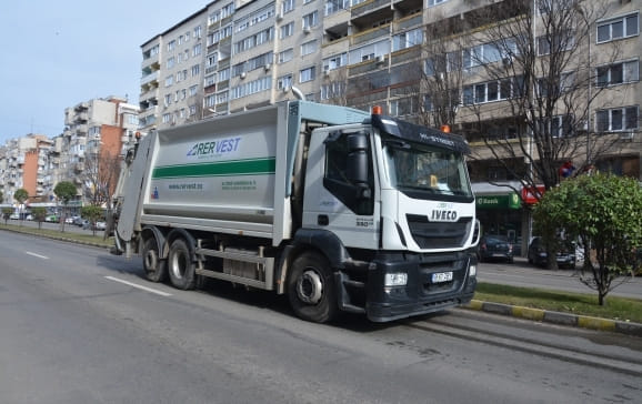 Începe prima campanie de colectare gratuită a deșeurilor voluminoase, respectiv periculoase din Oradea