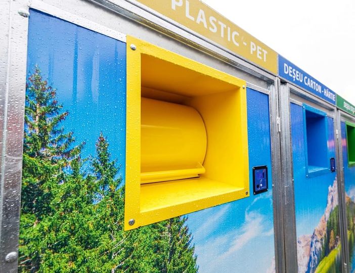 Încă 100 de insule supraterane pentru deșeuri menajere în  cartierele orădene