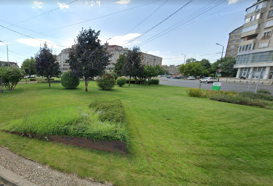 Spațiile verzi aparținând domeniului public pot fi întreținute în schimbul  amplasării unor panouri publicitare