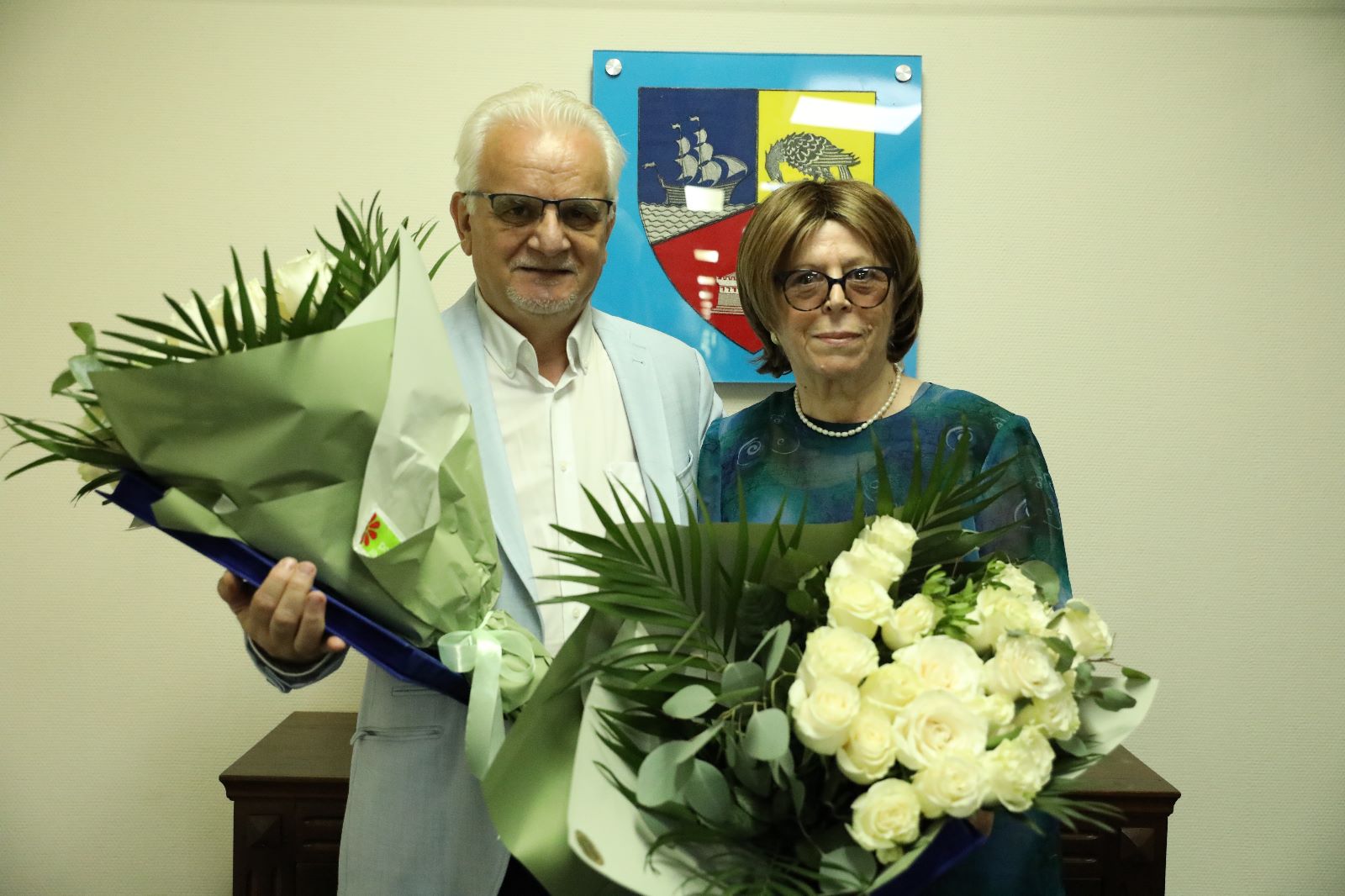 Acordarea celei mai înalte distincții civile pe care o poate conferi instituția noastră, respectiv titlul de “Cetățean de Onoare al Județului Constanța”