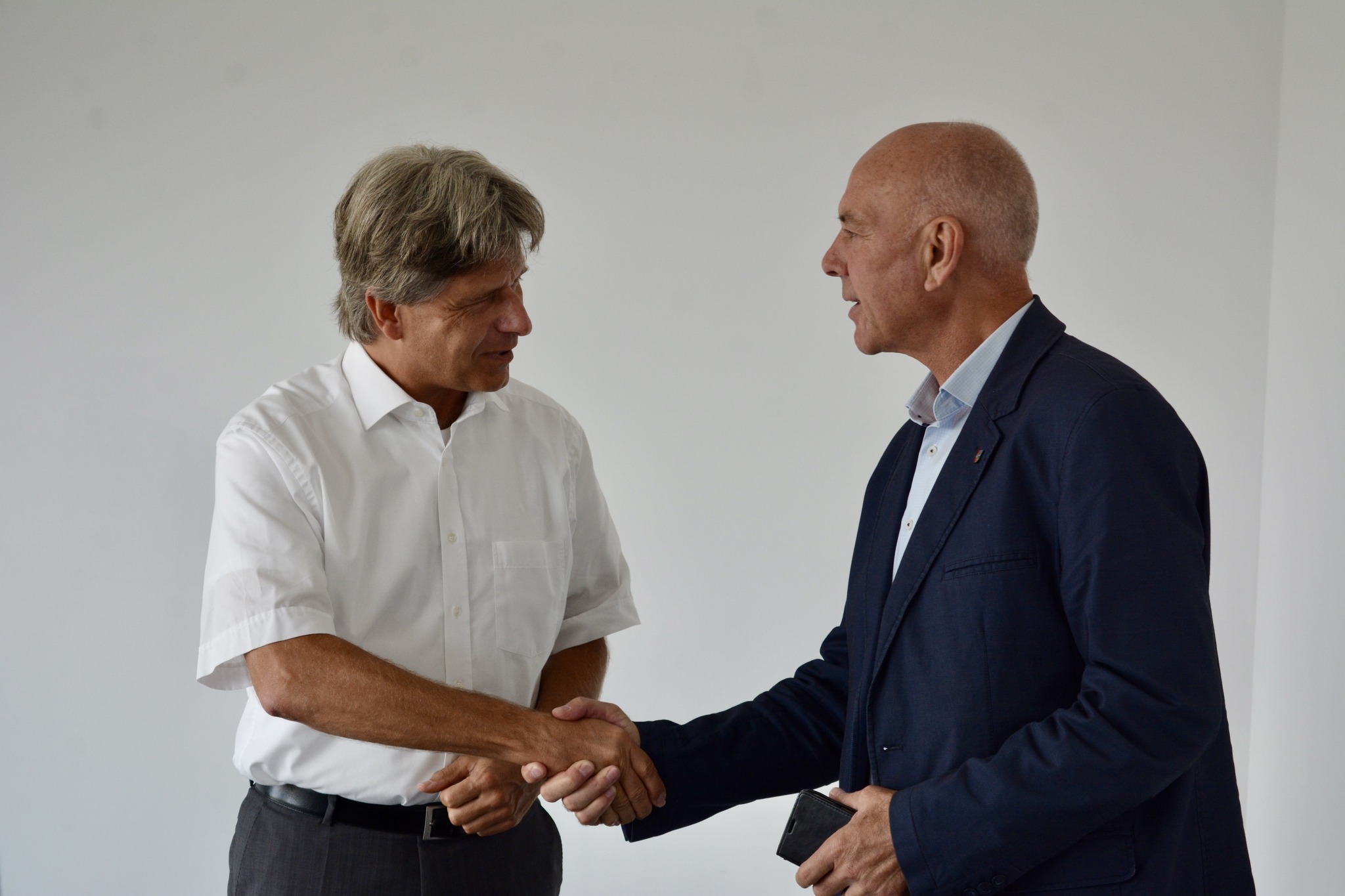 Oficialii Lufthansa au vizitat în premieră Aeroportul Internaţional Braşov!