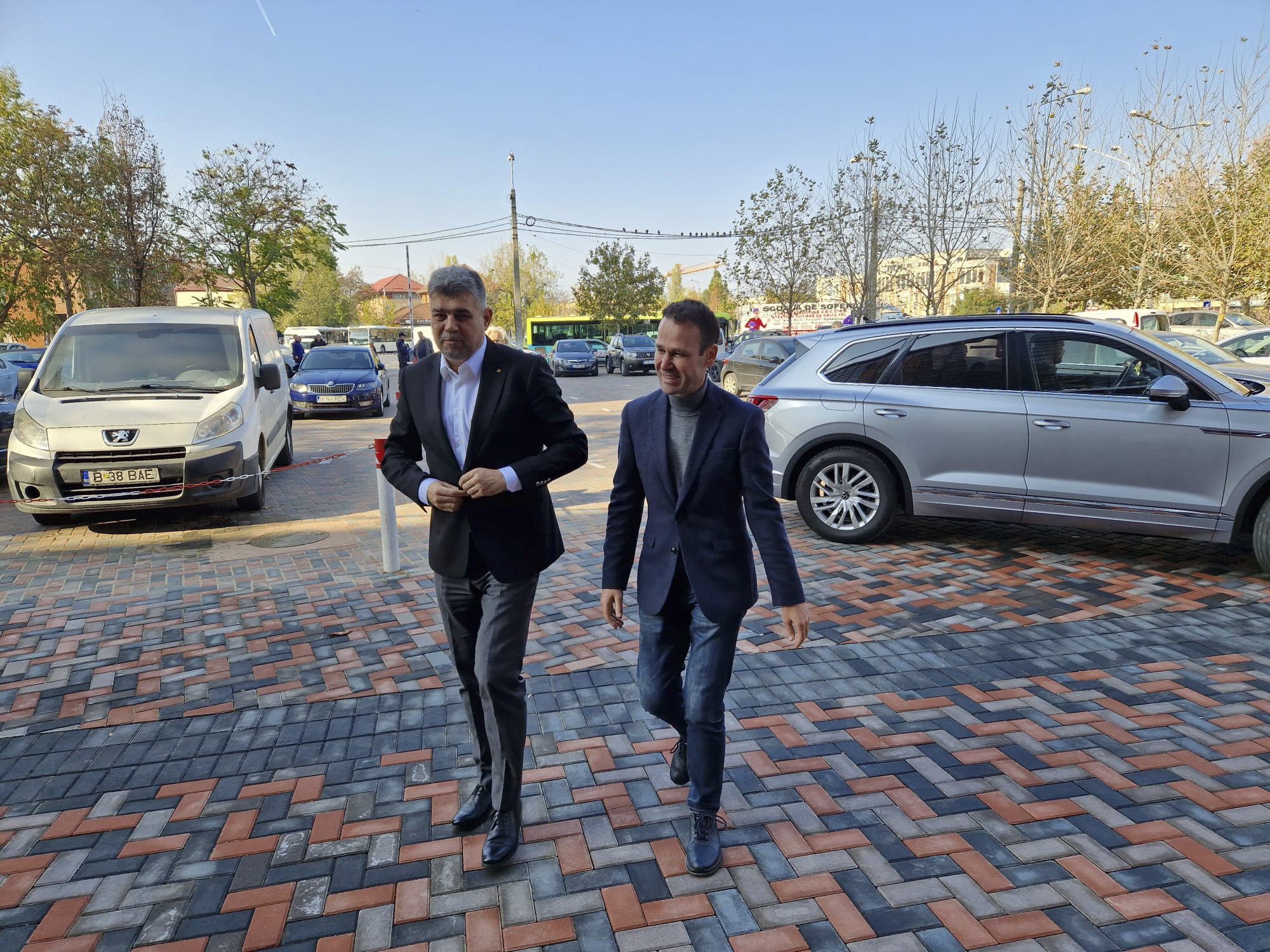 Primarul Robert Negoiță a inaugurat hala istorică Laminor