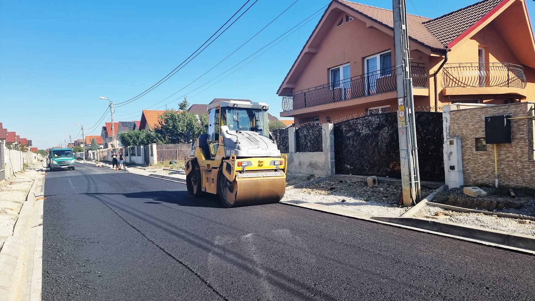 În cartierul Grigorescu a început asfaltarea străzilor Fabian Imre și Stelian  Vasilescu