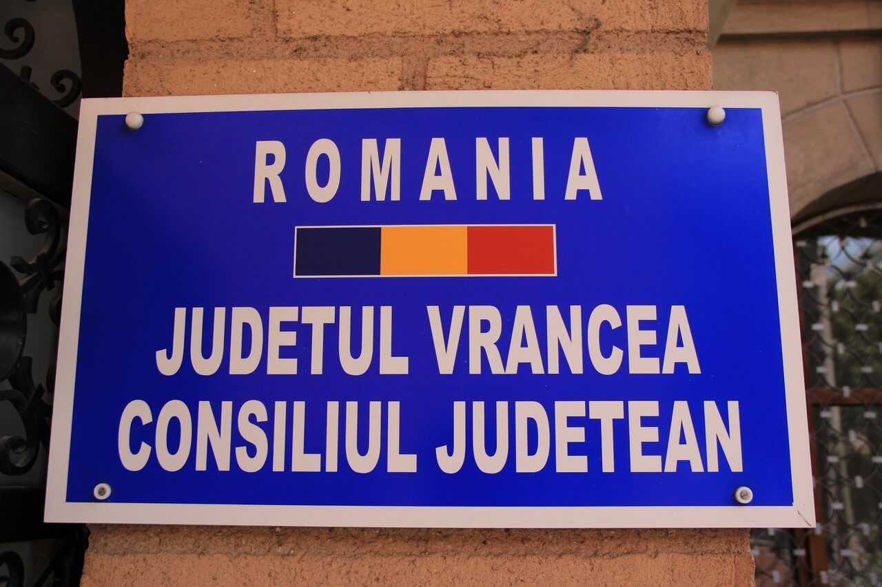 Consiliul Județean Vrancea a câștigat contestația împotriva măsurilor impuse de Camera de Conturi Vrancea