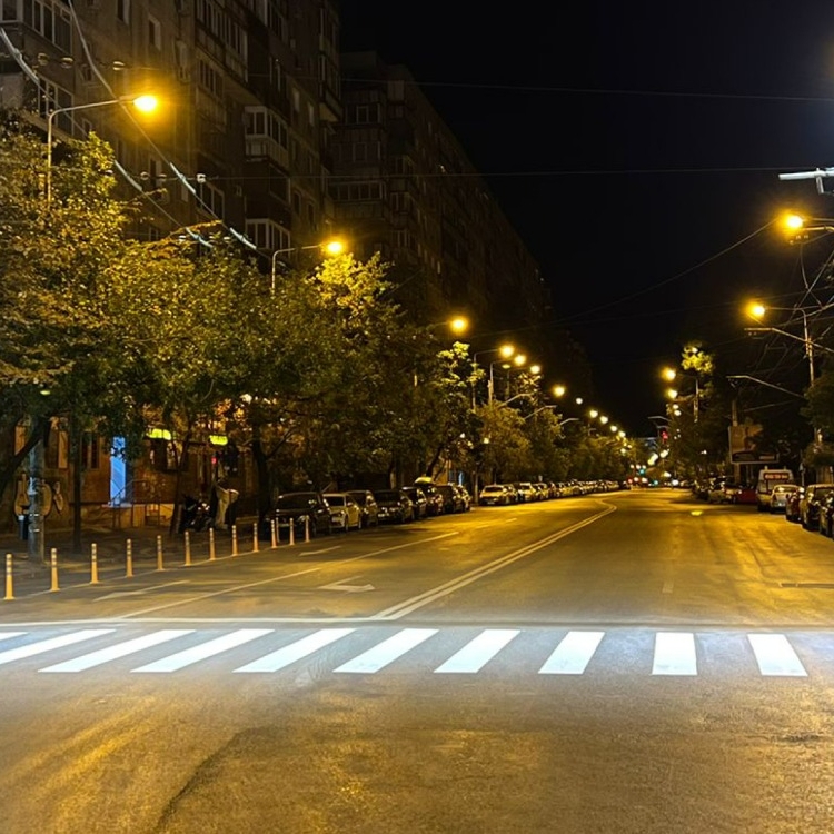 Siguranță pe străzile din Sectorul 6!  326 de treceri de pietoni au fost suprailuminate și supraînălțate.  Urmează alte 100
