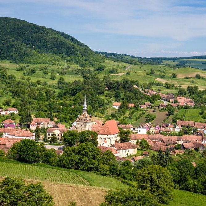 Trei documente strategice pentru dezvoltarea durabilă a zonelor montane și consolidarea guvernanței participative, aprobate de CJ Braşov