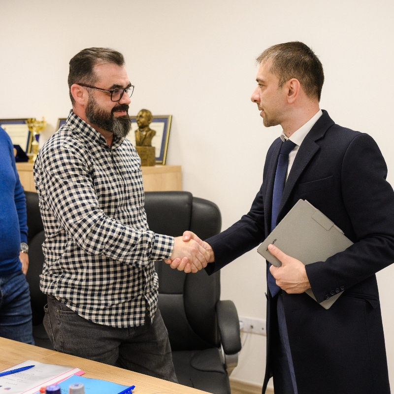 Consiliul Județean Maramureș alocă fondurile pentru întreținerea drumurilor județene și comunale în 2025