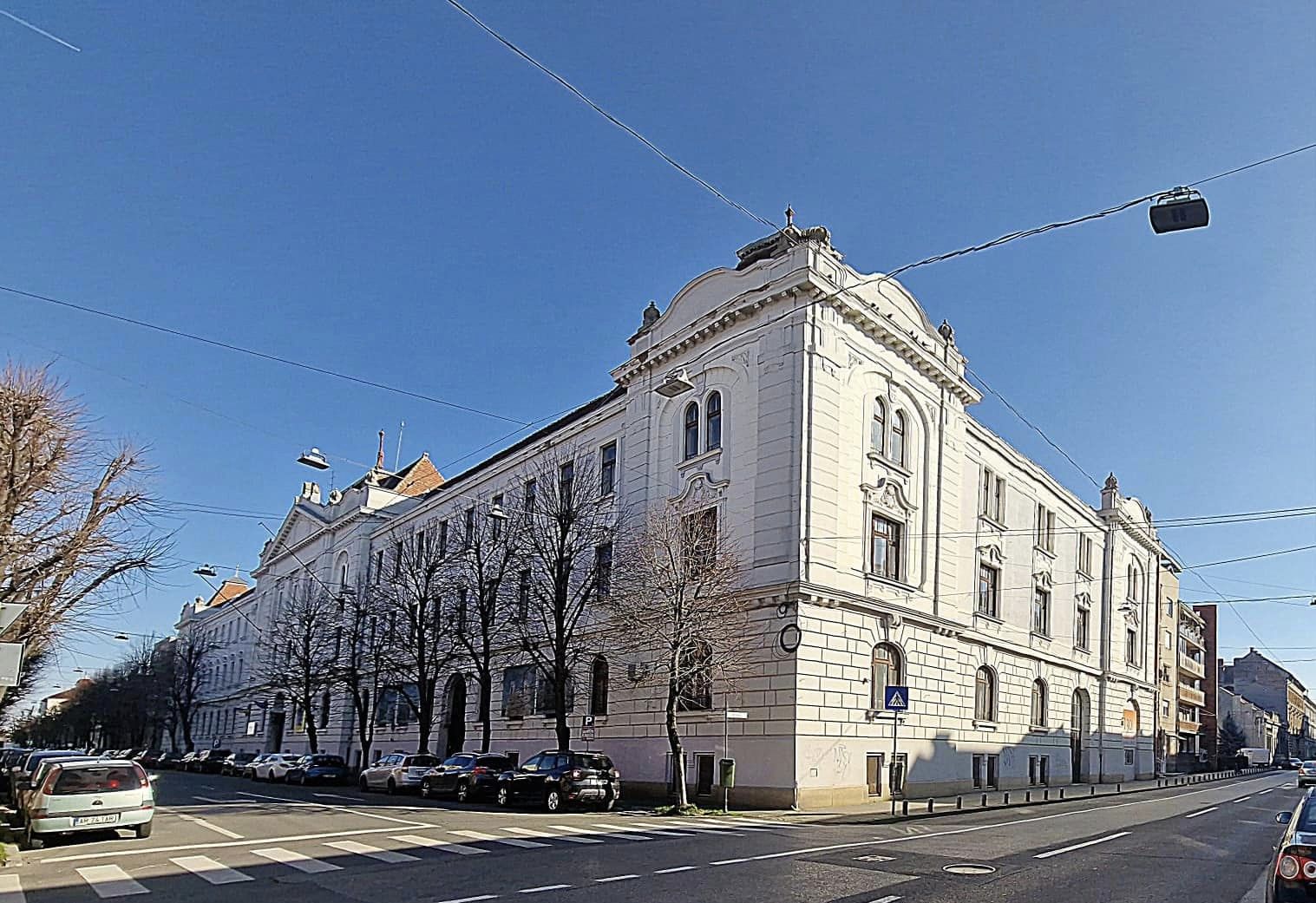 Se licitează proiectarea modernizării Bibliotecii și Muzeului