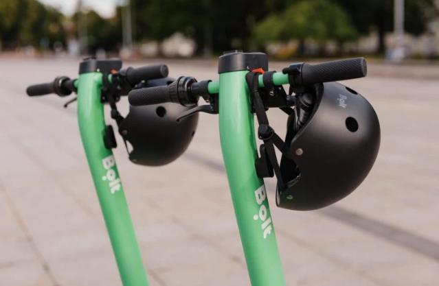 Ghid de siguranță pentru pasagerii trotinetelor electrice Bolt