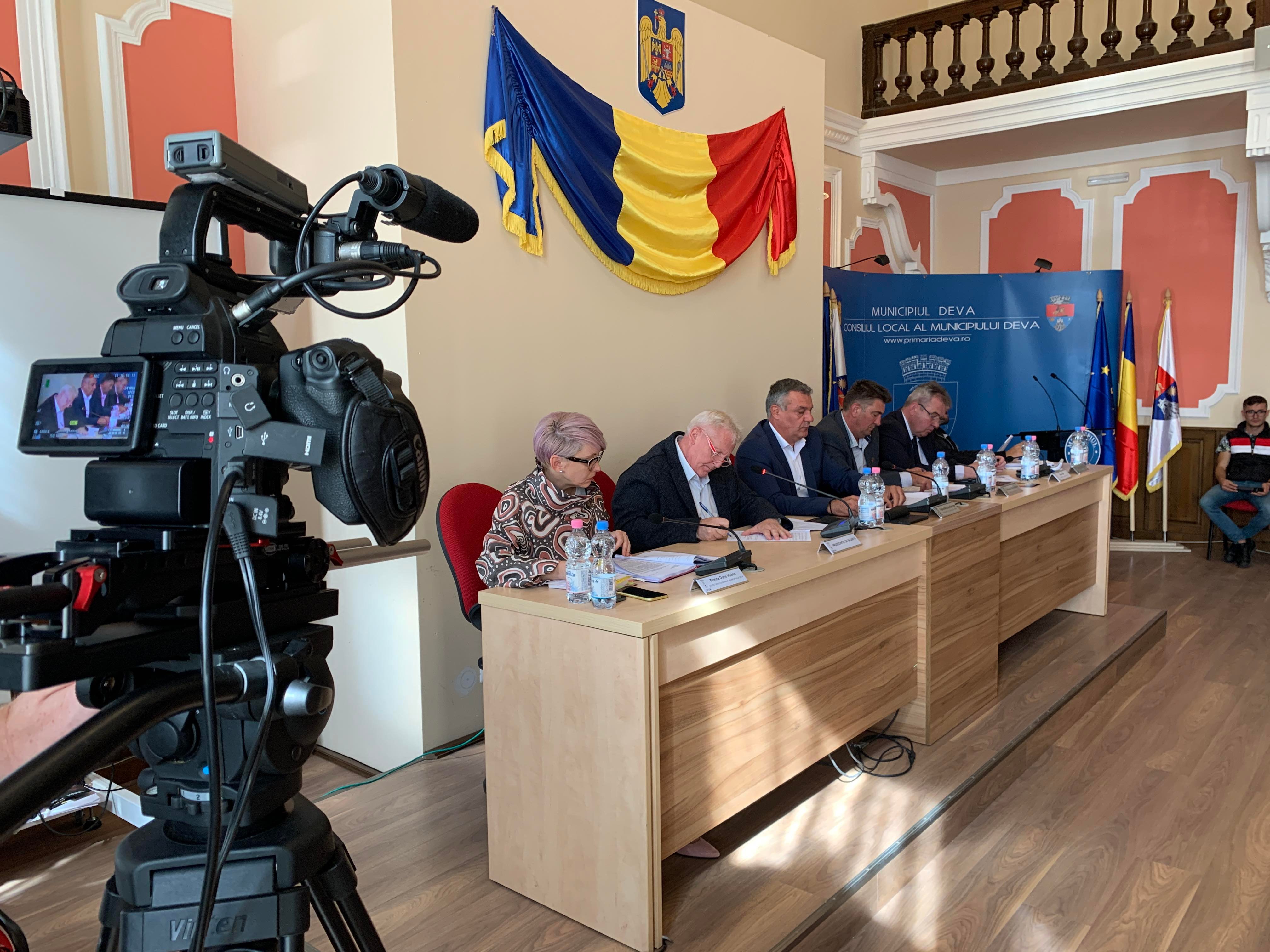 Alte șapte blocuri din municipiul Deva vor fi reabilitate termic cu  bani europeni