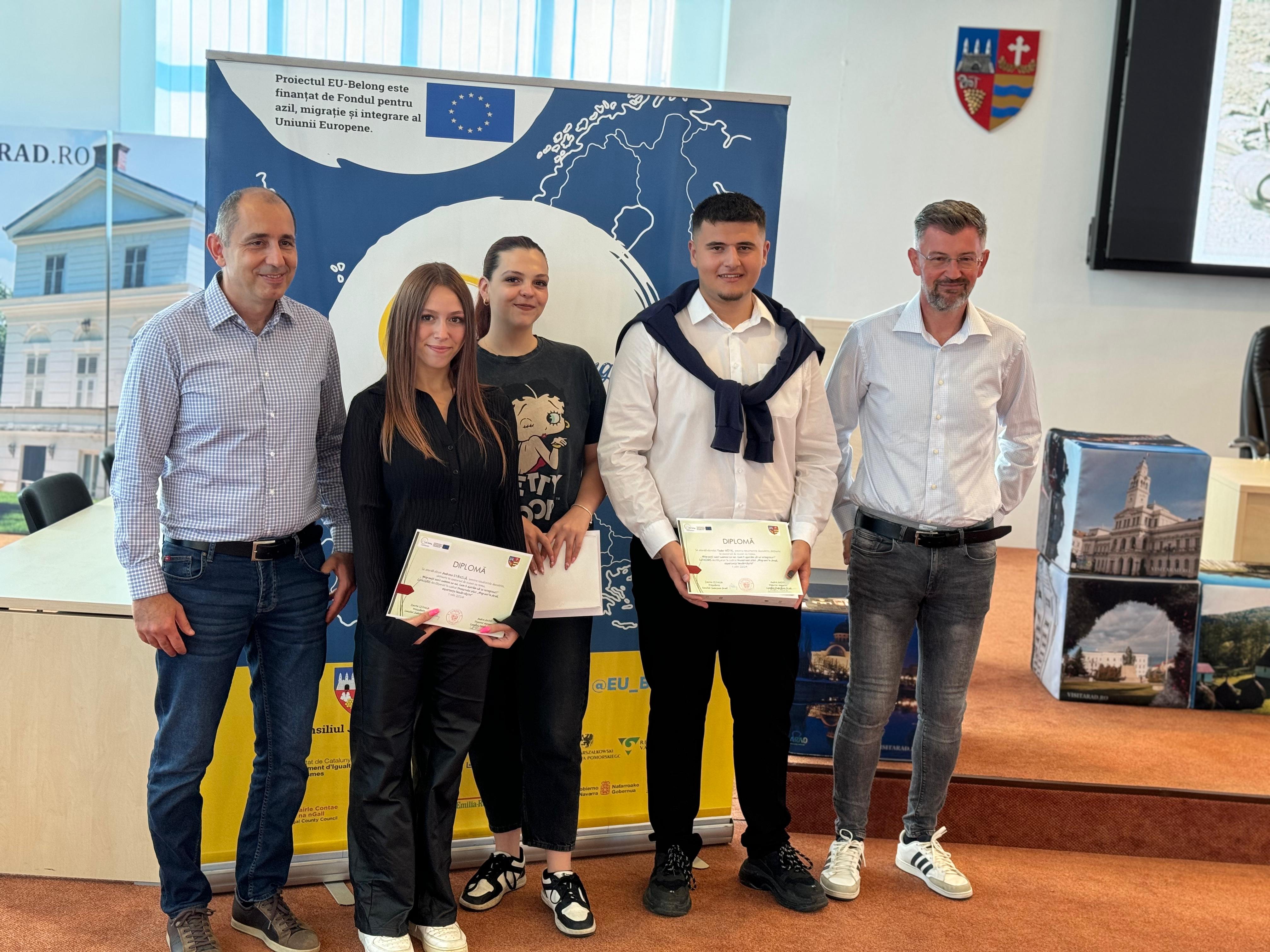 Cele mai bune eseuri participante la concursul „Imigrant în Arad, experiențe împărtășite” au fost premiate azi