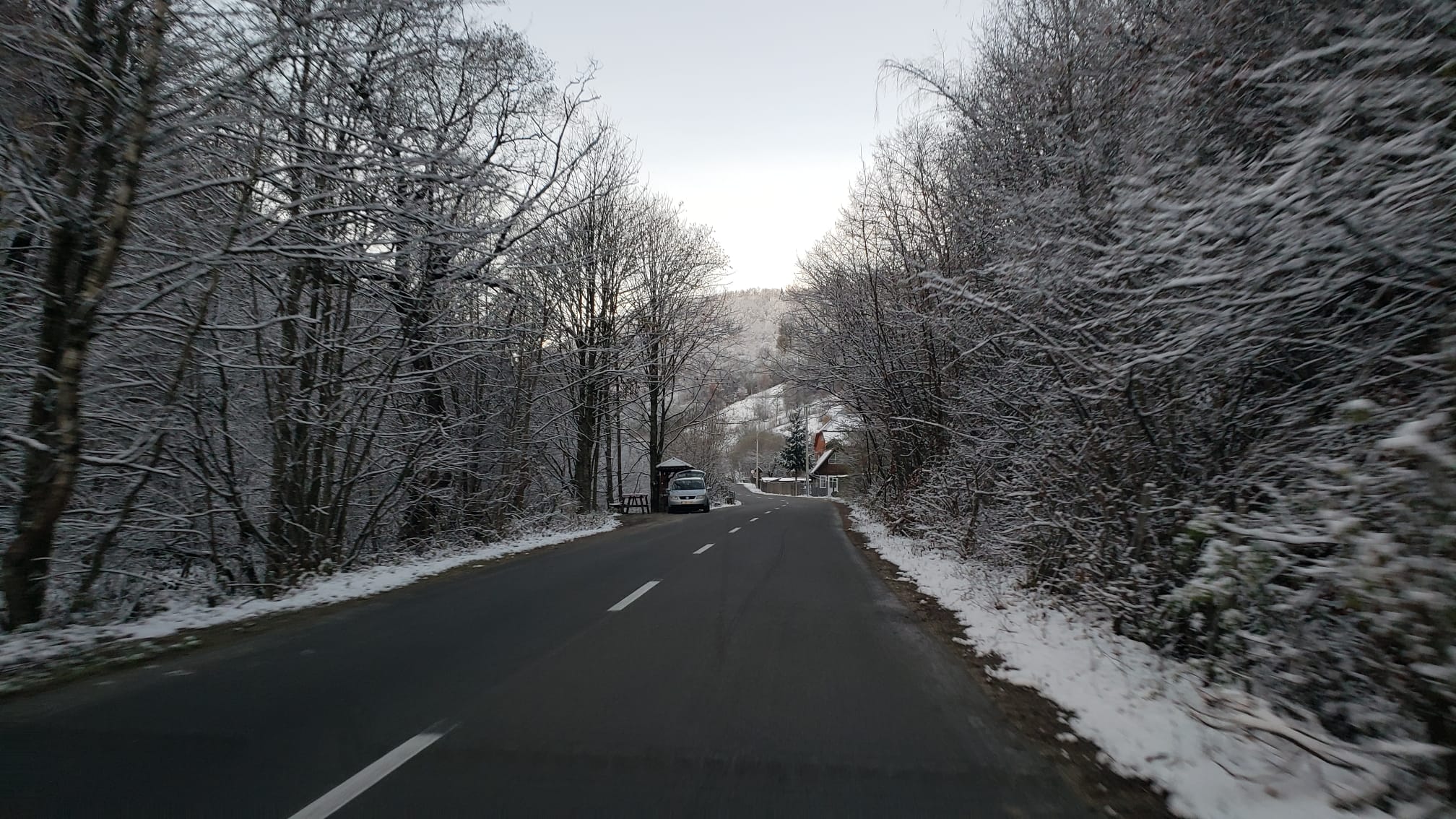 Acțiuni de prevenire și combatere a poleiului pe drumurile județene