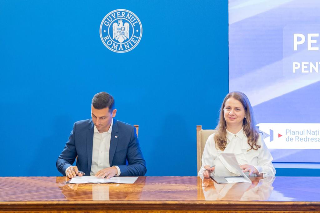 IONEL BOGDAN: 108 MILIOANE DE LEI PENTRU DOTAREA UNITĂȚILOR DE ÎNVĂȚĂMÂNT DIN JUDEȚUL MARAMUREȘ ASIGURAȚI PRIN PNRR