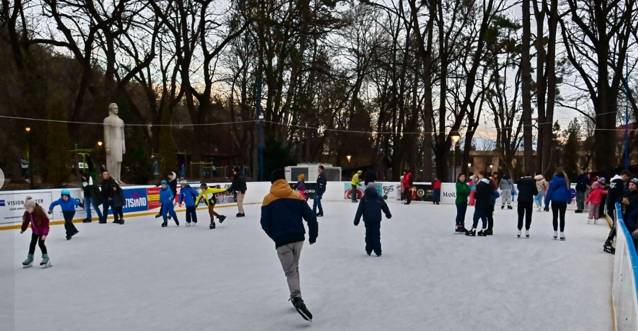Patinoarul din Deva - record la distracție!