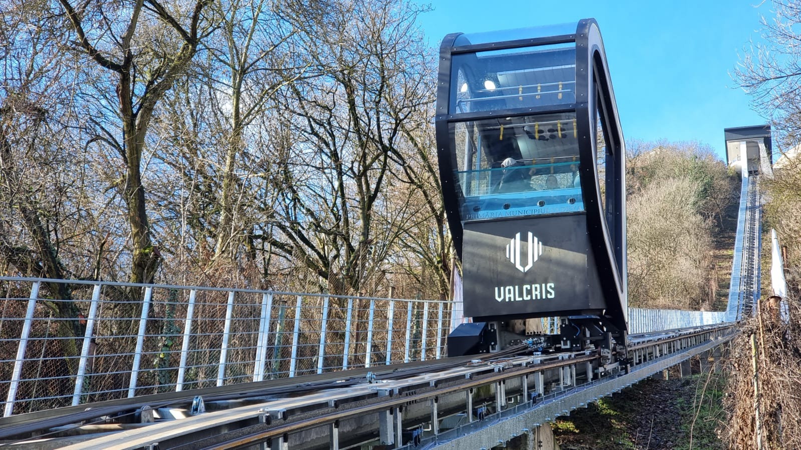 O veste bună pentru deveni și turiști – mâine vom inaugura Telecabina de la Cetatea Devei!