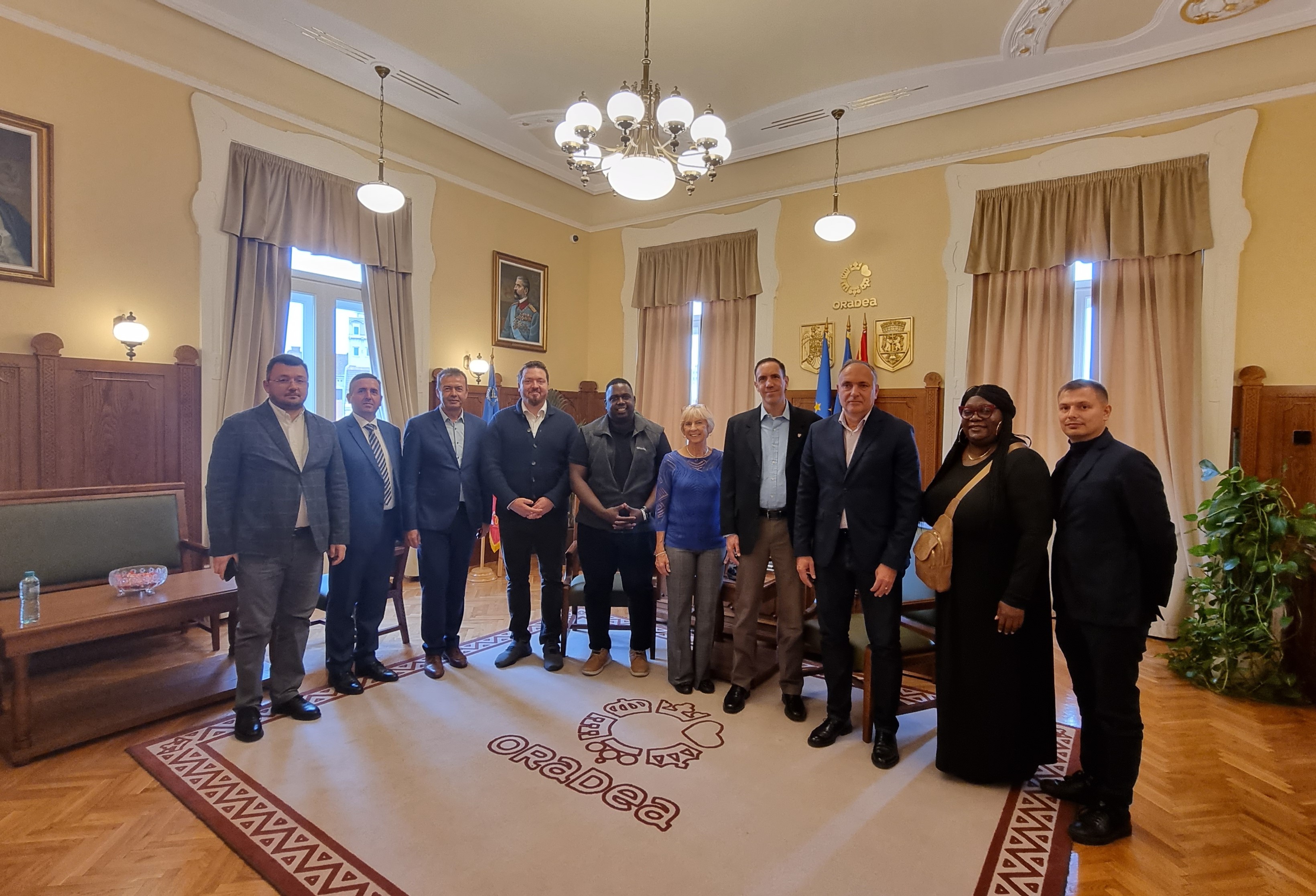 Oaspeți americani la Primăria Oradea, interesați de Oradea și de  situația ucrainenilor