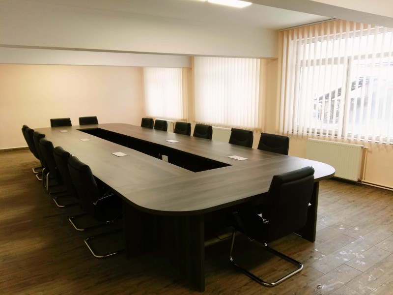 Masa Consiliu Serious