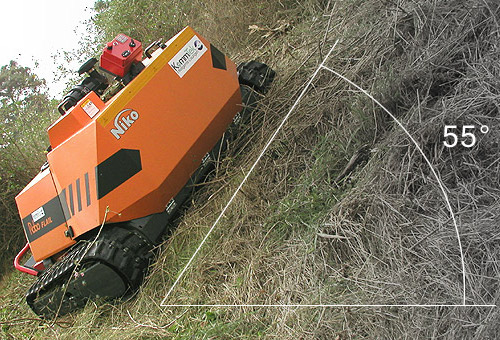 Robot șenilat pentru curățat vegetația pe suprafețe in pante mari Rapid ROBOFLAIL One